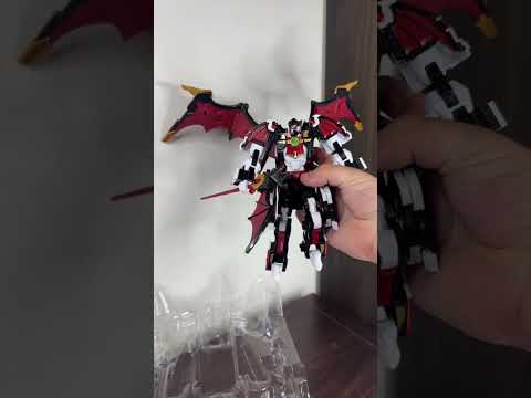 Official YouTube thumbnail for “Metal Cardbot unboxing Bloodwing”.