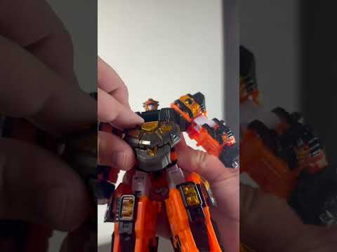 Official YouTube thumbnail for “Miniforce Dinoid Magma Kylo Transformation”.