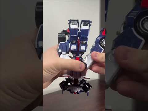 Official YouTube thumbnail for “Transformation of Metal Cardbot S Flash Vector”.